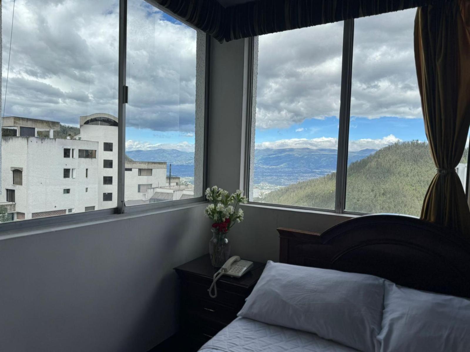 Suites & Hotel Gonzalez Suarez Quito Eksteriør bilde